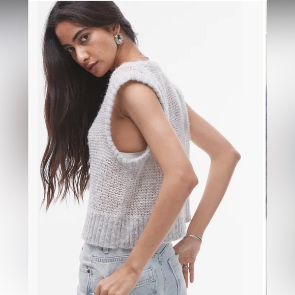 TopShop Open Stitch Sweater Vest Wool Size S -M NWT - Picture 2 of 13